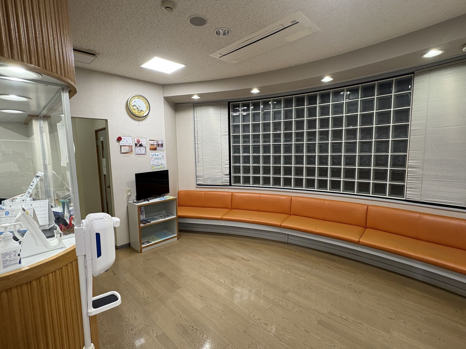 待合室のソファー